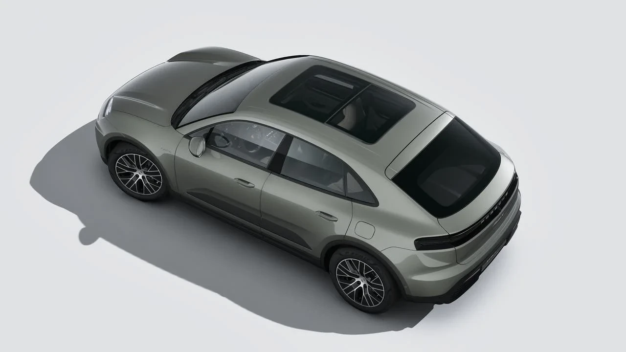 2026 Porsche Macan Electric - Image 4 of 14