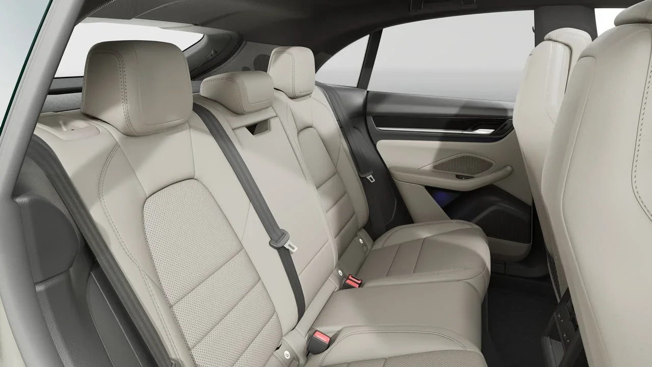 2026 Porsche Macan Electric - Image 13 of 14