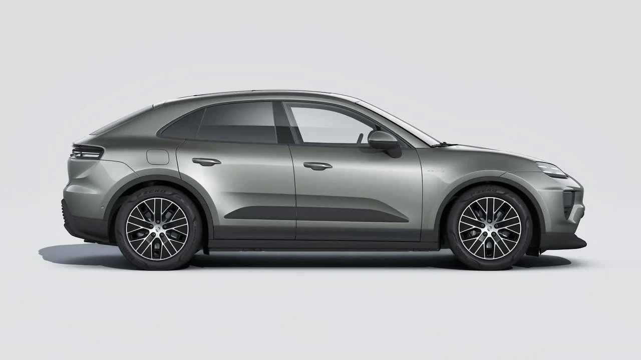 2026 Porsche Macan Electric - Image 6 of 14
