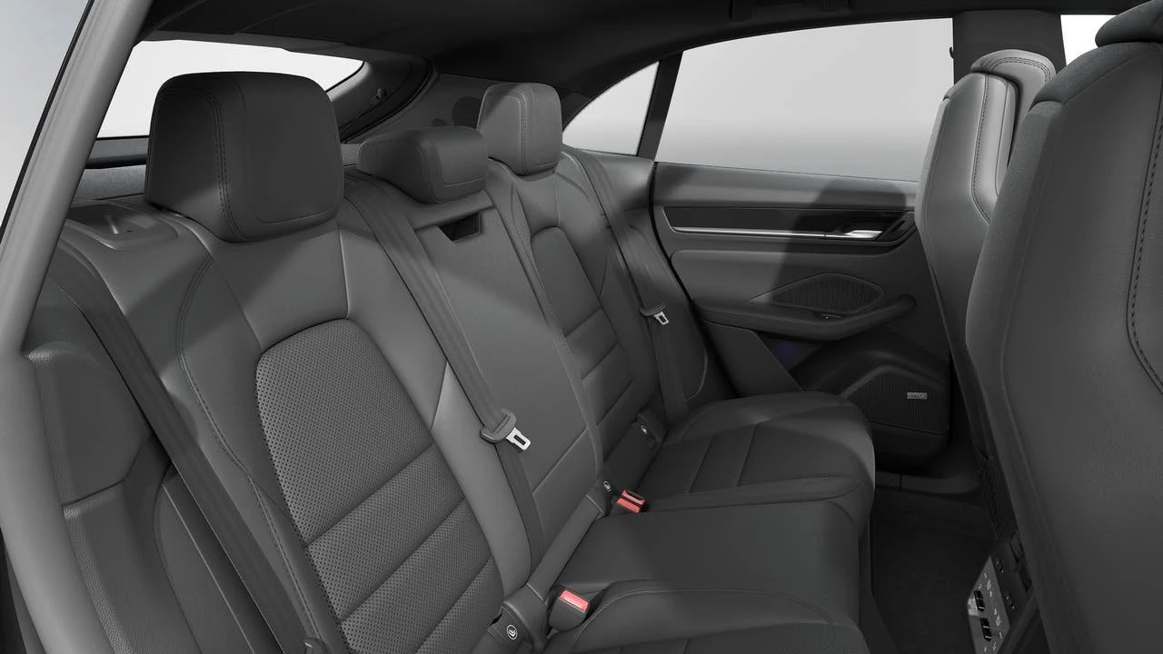 2026 Porsche Macan Electric - Image 13 of 14