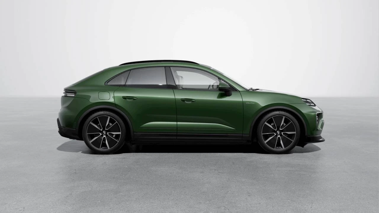2026 Porsche Macan Electric - Image 6 of 10