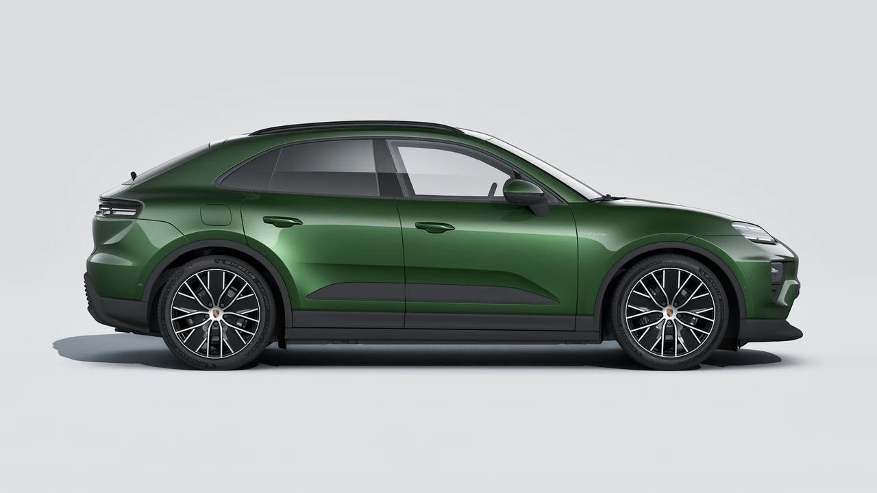 2026 Porsche Macan Electric - Image 6 of 14
