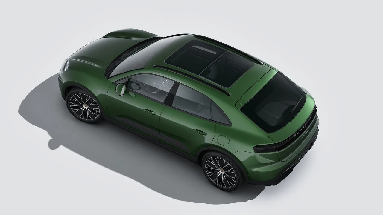 2026 Porsche Macan Electric - Image 4 of 14