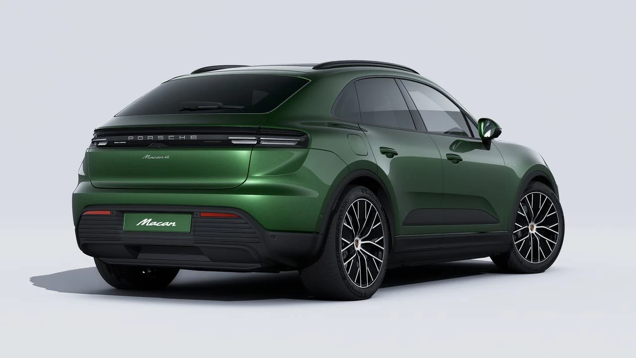 2026 Porsche Macan Electric - Image 9 of 14