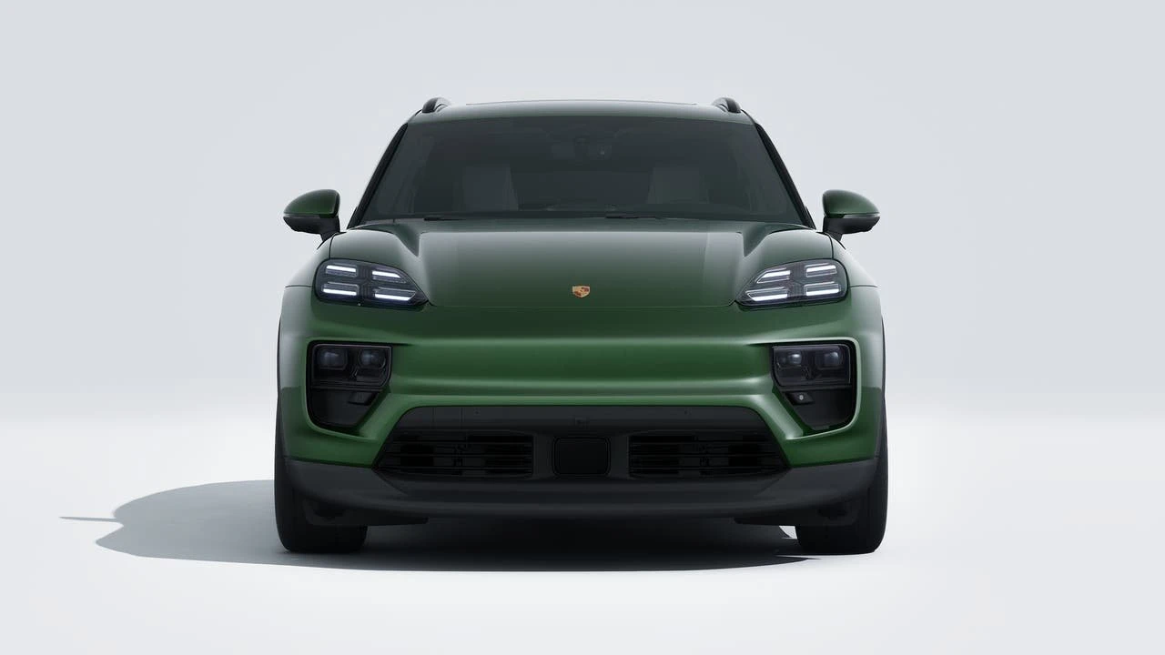 2026 Porsche Macan Electric - Image 8 of 14