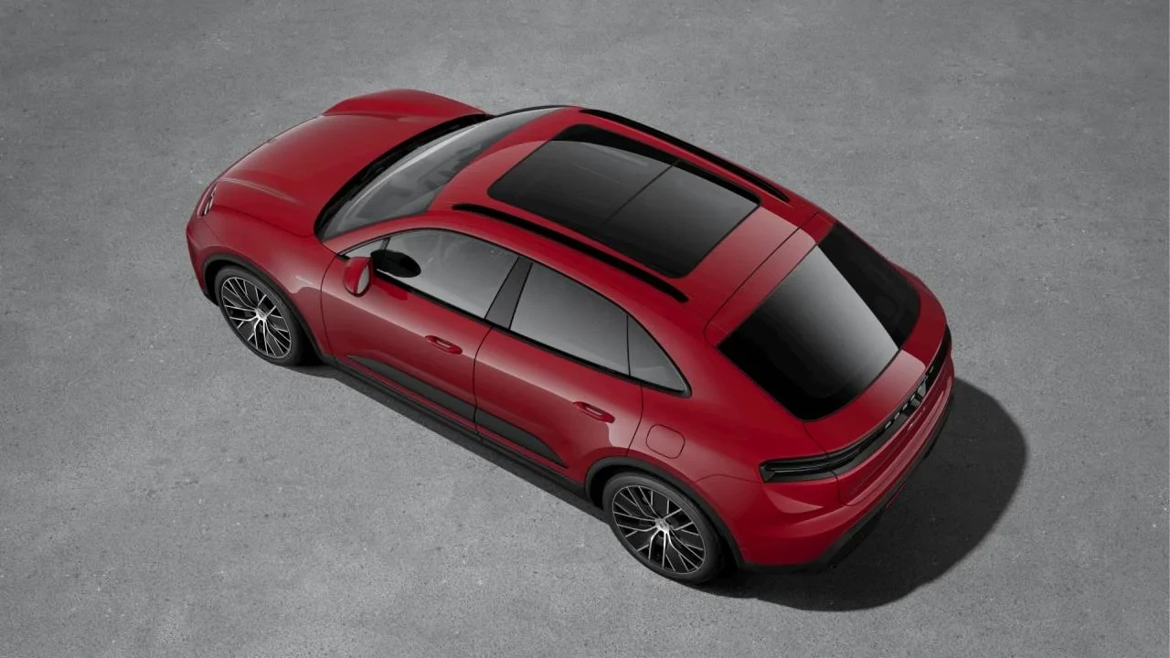 2026 Porsche Macan Electric - Image 4 of 10