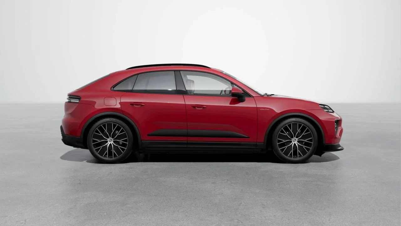 2026 Porsche Macan Electric - Image 6 of 10