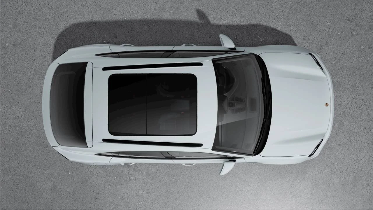 2026 Porsche Macan Electric - Image 5 of 10
