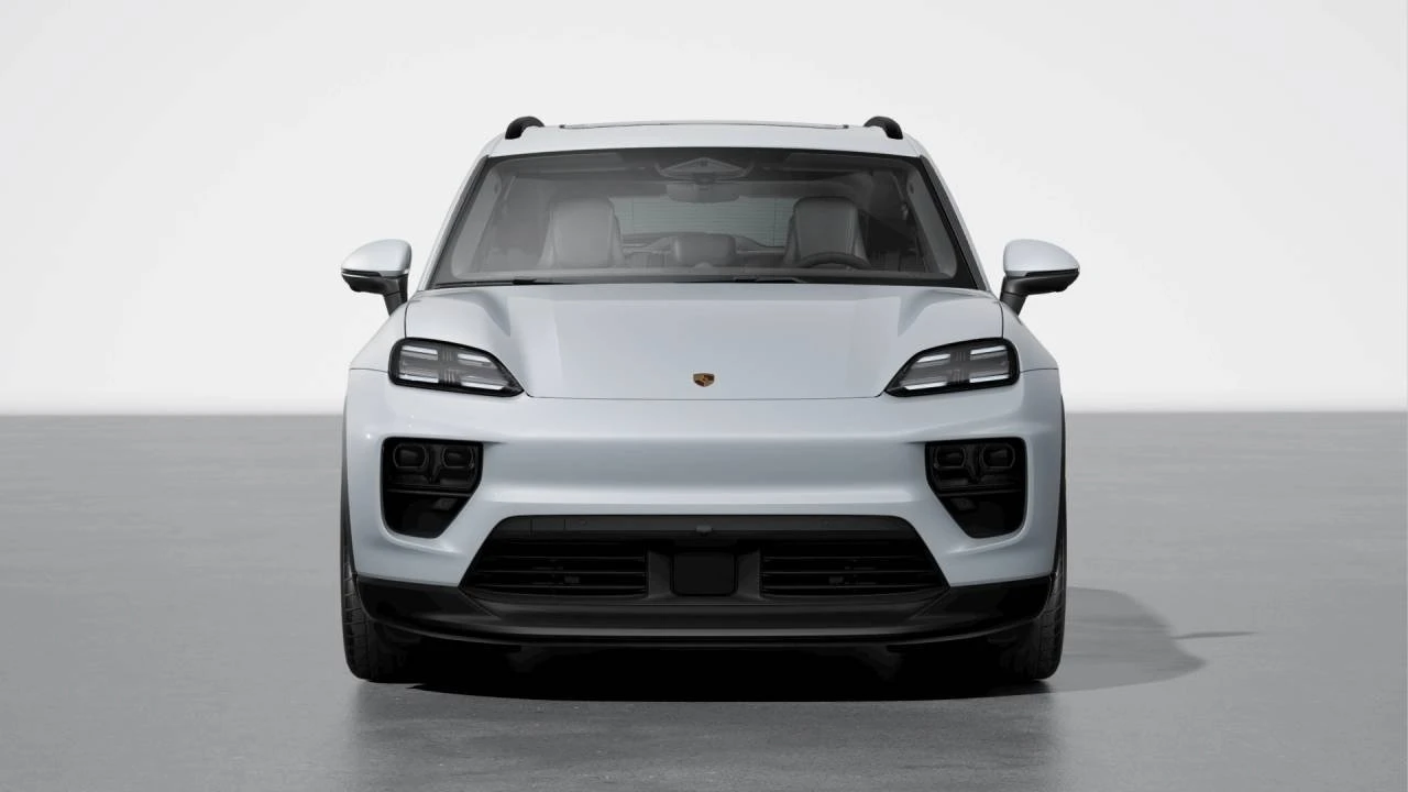 2026 Porsche Macan Electric - Image 8 of 10