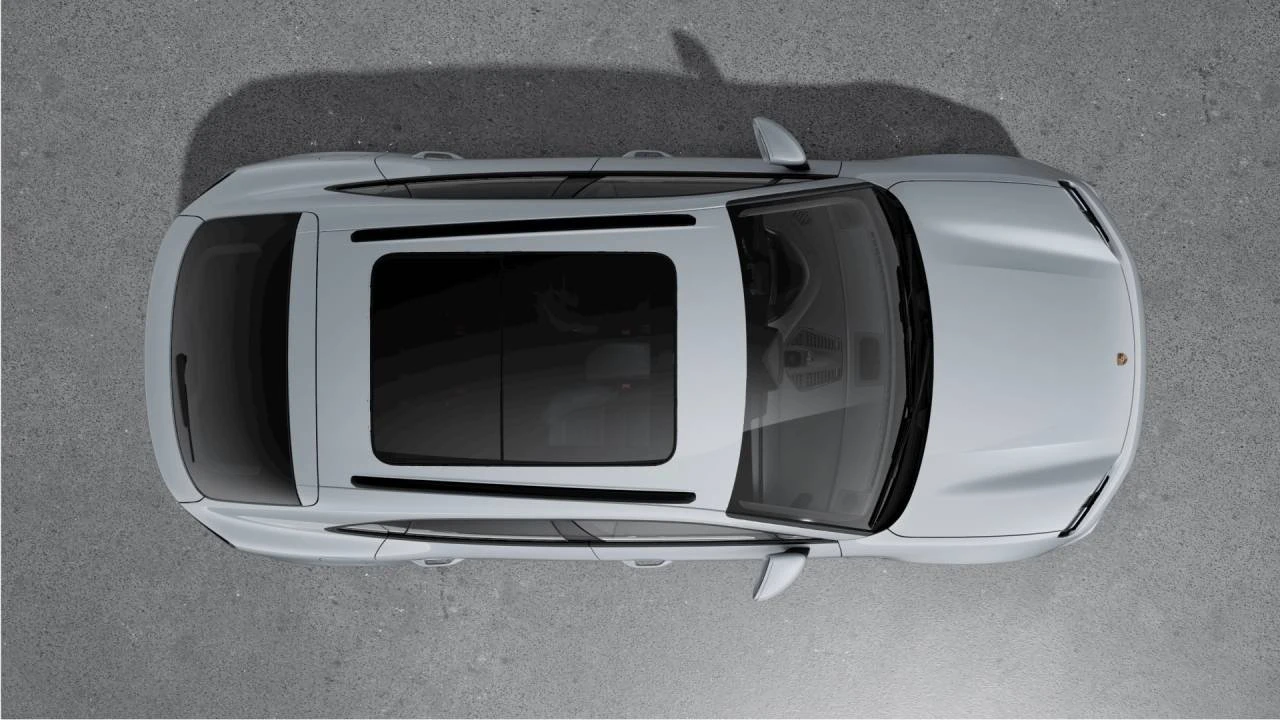 2026 Porsche Macan Electric - Image 5 of 10