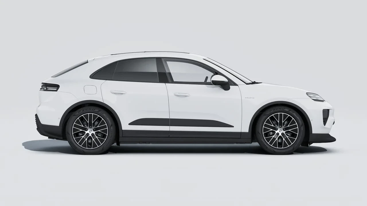 2026 Porsche Macan Electric - Image 6 of 14