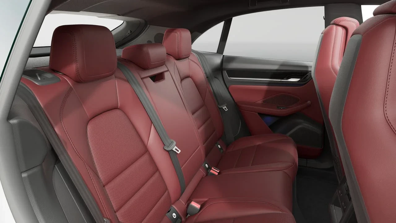 2026 Porsche Macan Electric - Image 13 of 14