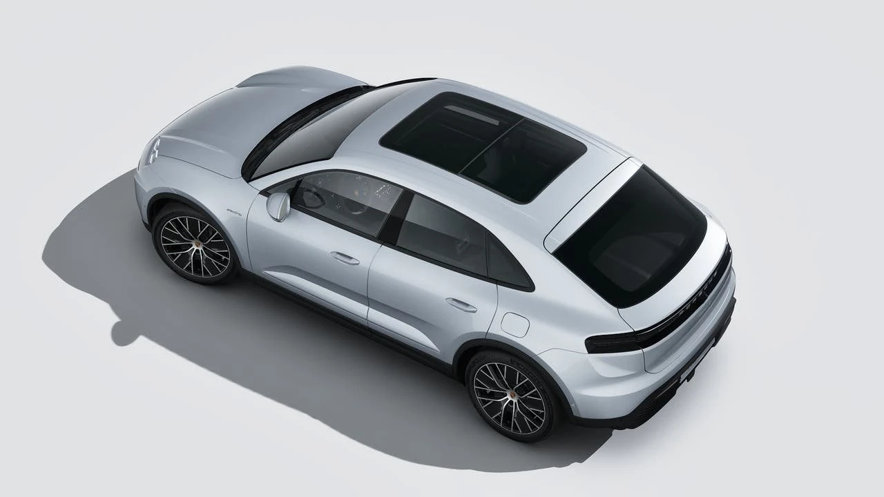 2026 Porsche Macan Electric - Image 4 of 14