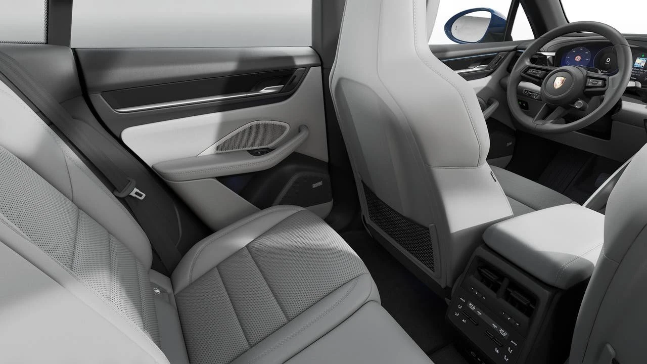2026 Porsche Macan Electric - Image 14 of 14
