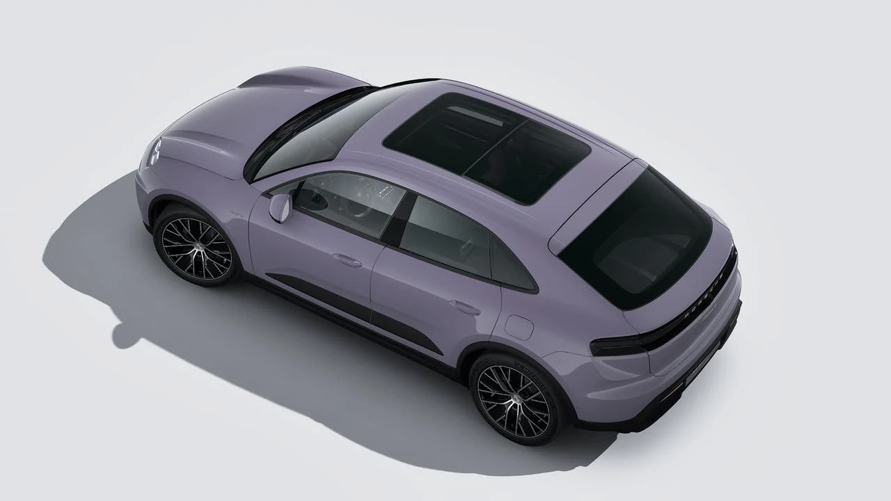 2026 Porsche Macan Electric - Image 4 of 14