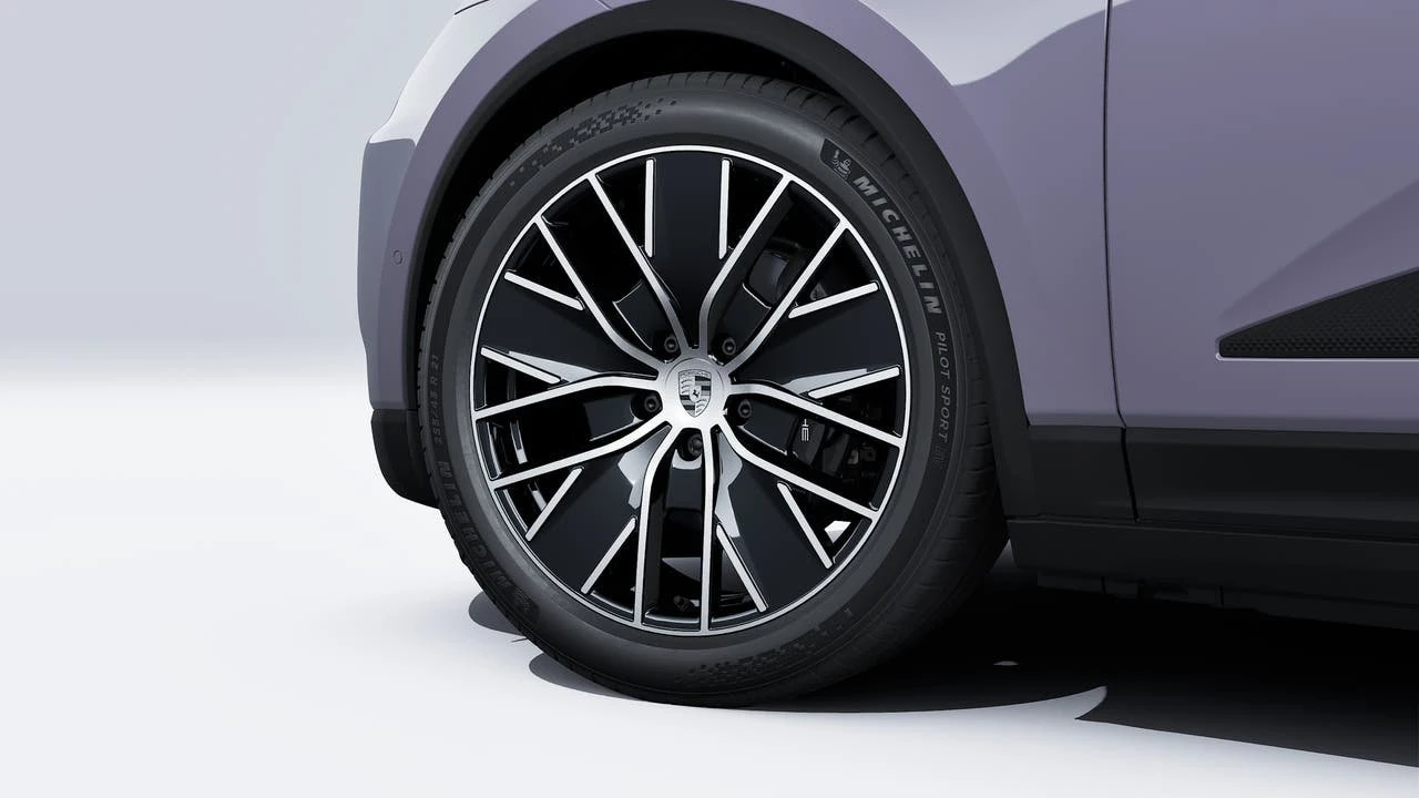 2026 Porsche Macan Electric - Image 10 of 14