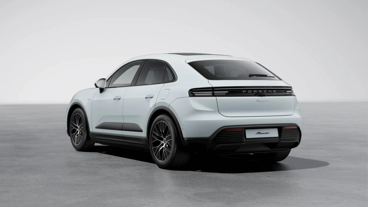 2026 Porsche Macan Electric - Image 3 of 10