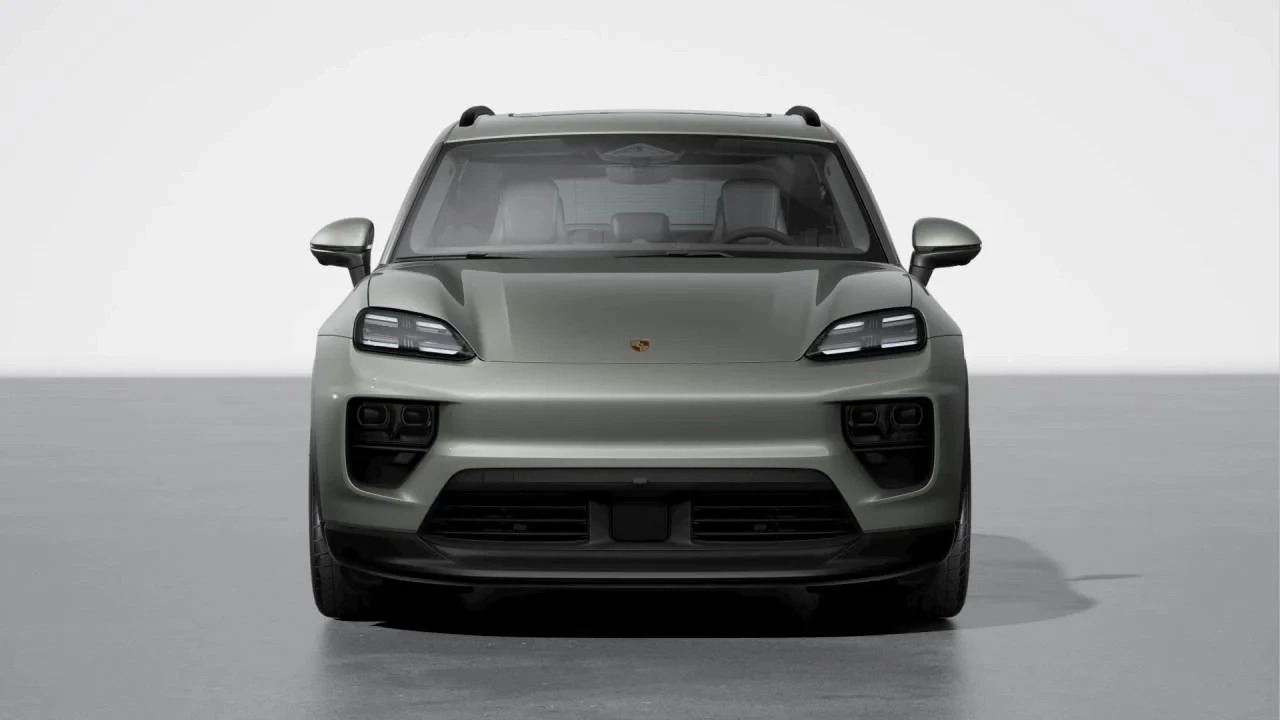 2026 Porsche Macan Electric - Image 8 of 10