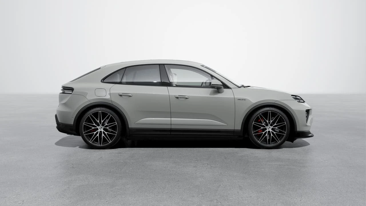 2026 Porsche Macan Electric - Image 6 of 10