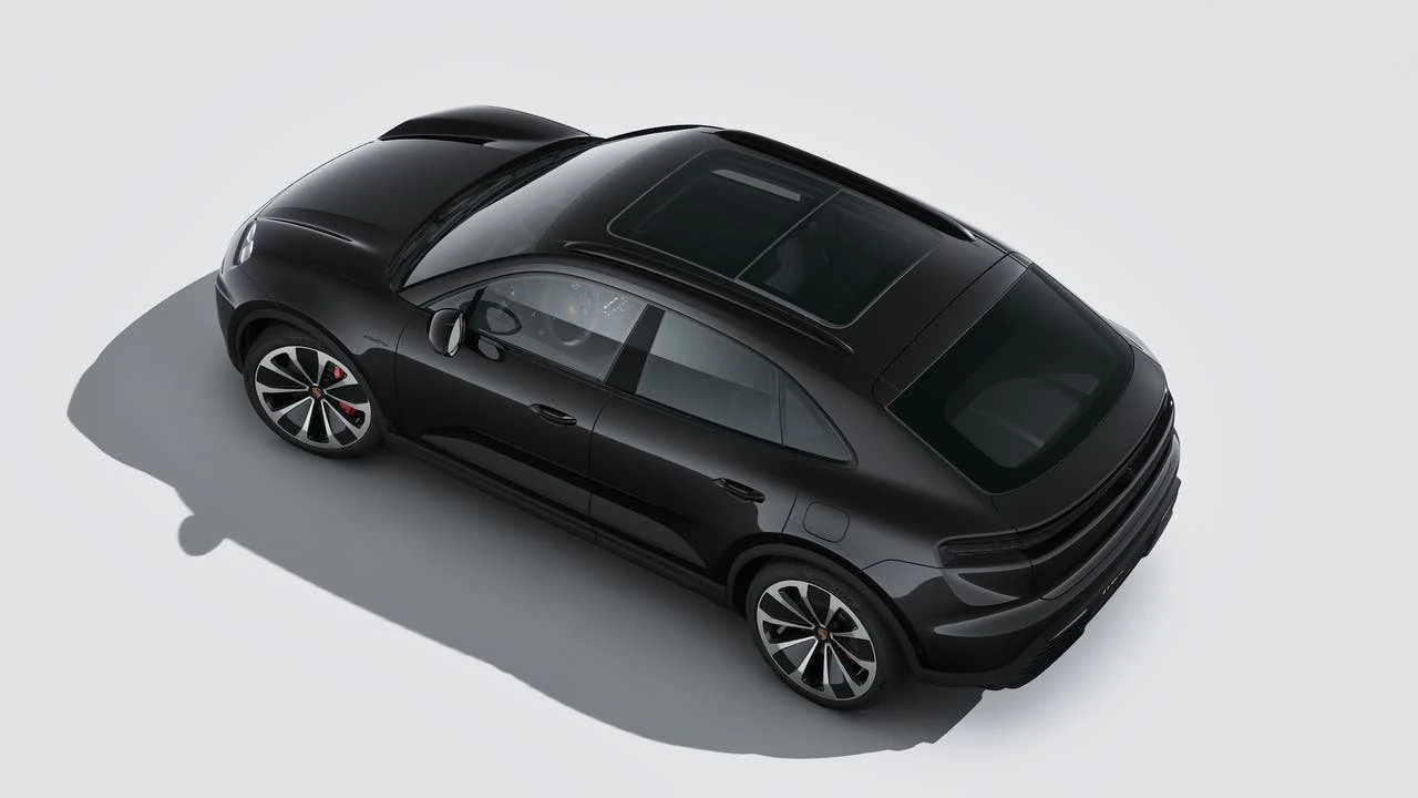 2026 Porsche Macan Electric - Image 4 of 14