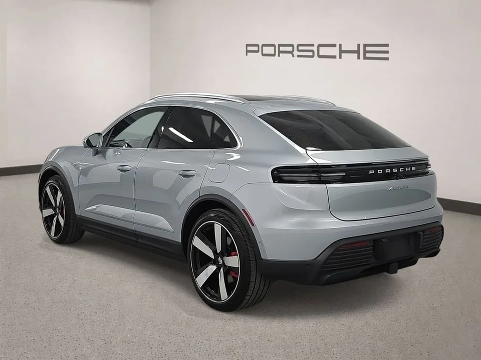 2026 Porsche Macan Electric - Image 3 of 31