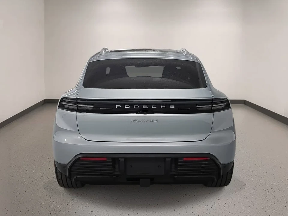 2026 Porsche Macan Electric - Image 6 of 31