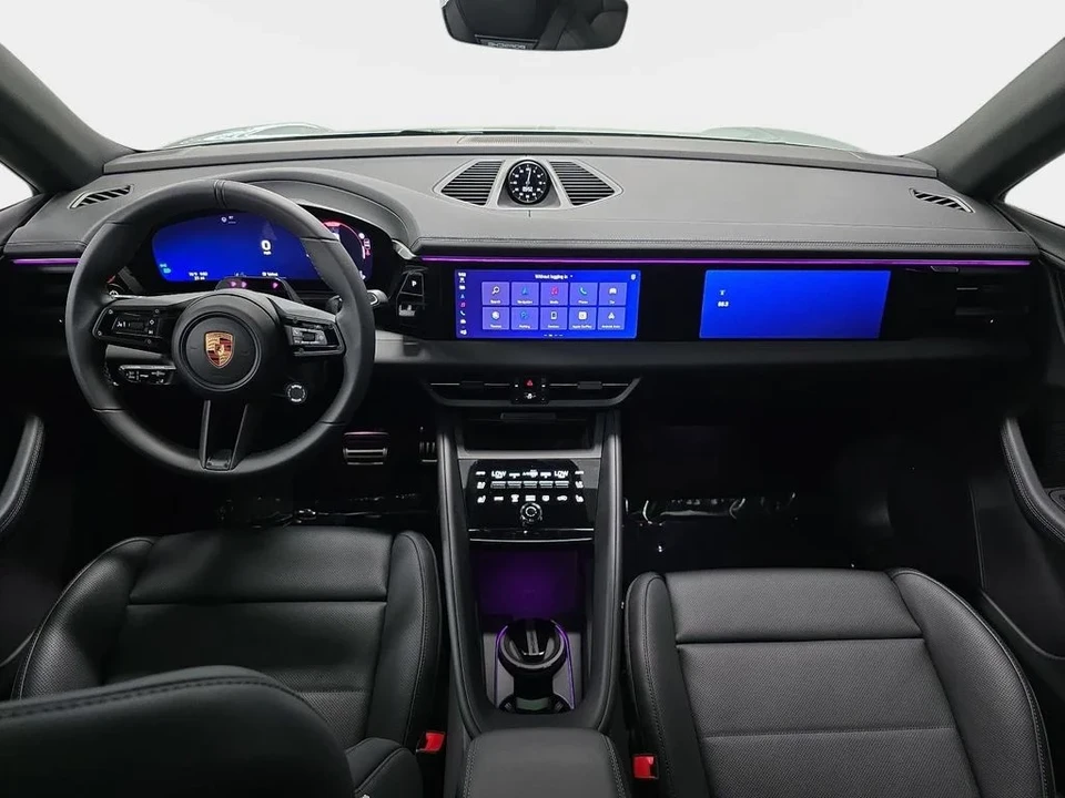 2026 Porsche Macan Electric - Image 12 of 31