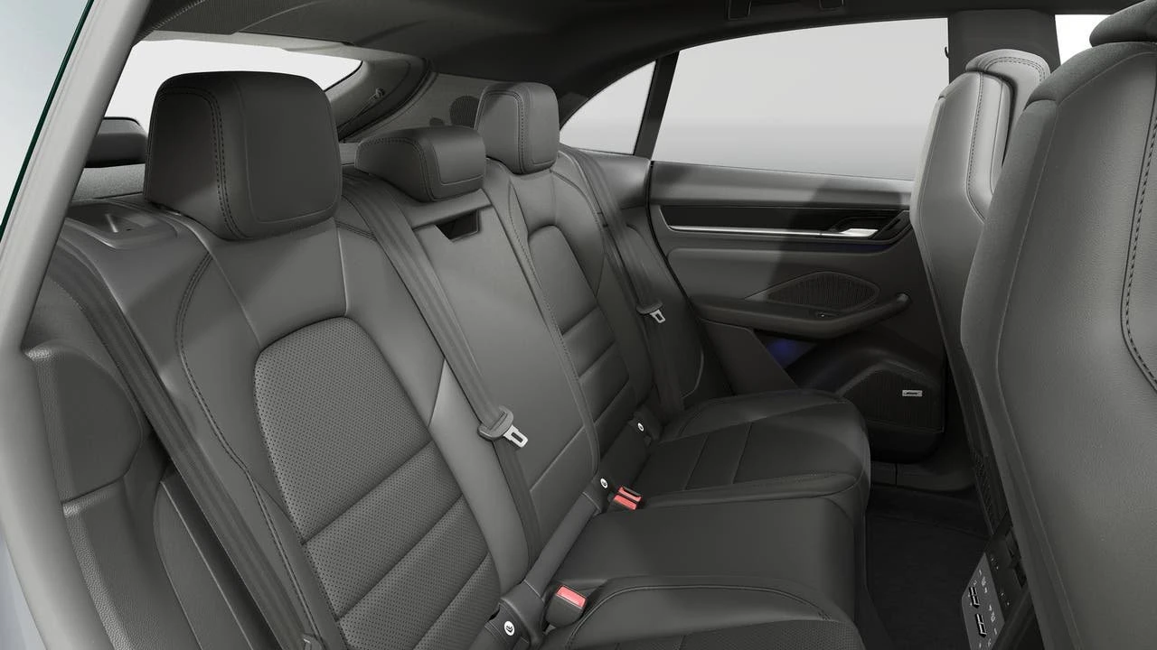 2026 Porsche Macan Electric - Image 13 of 14