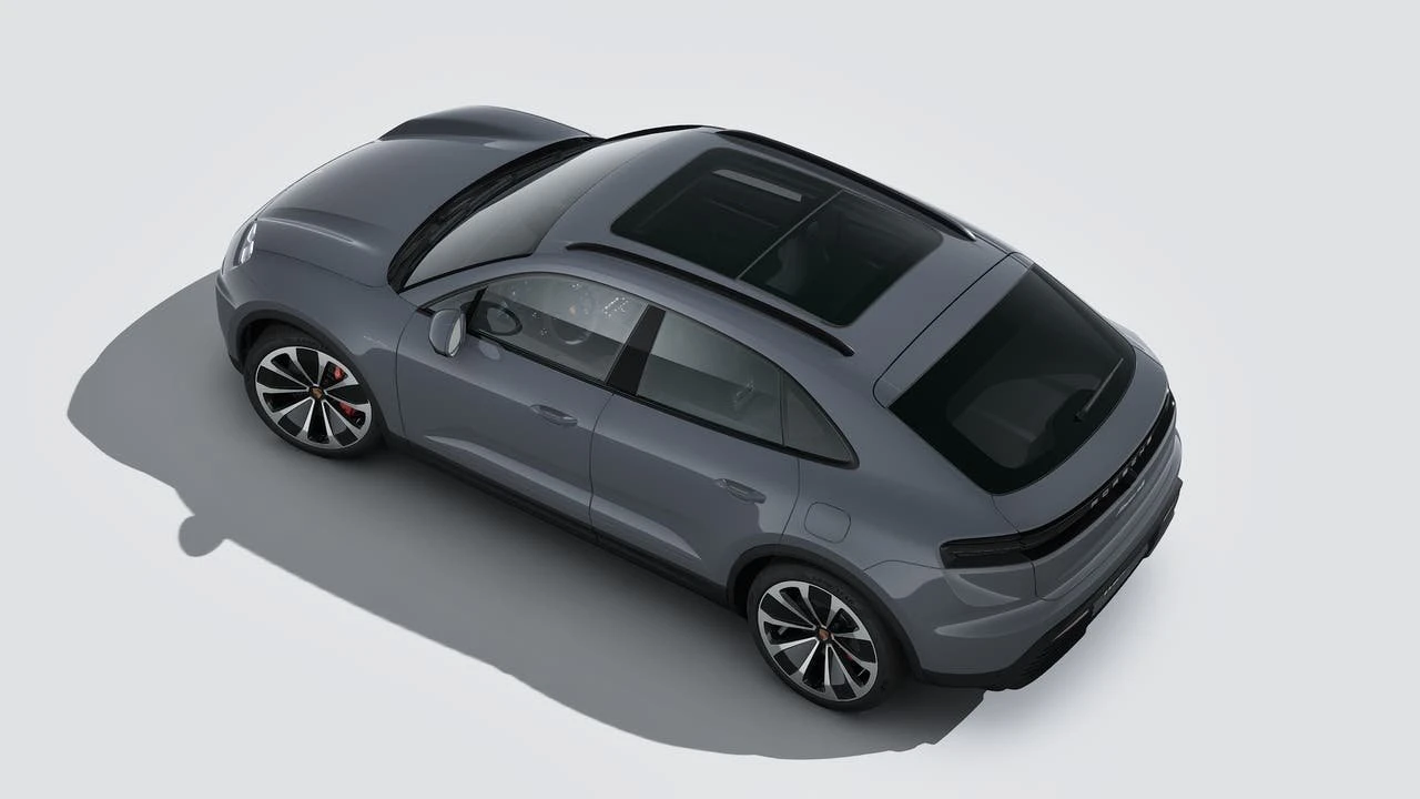2026 Porsche Macan Electric - Image 4 of 14