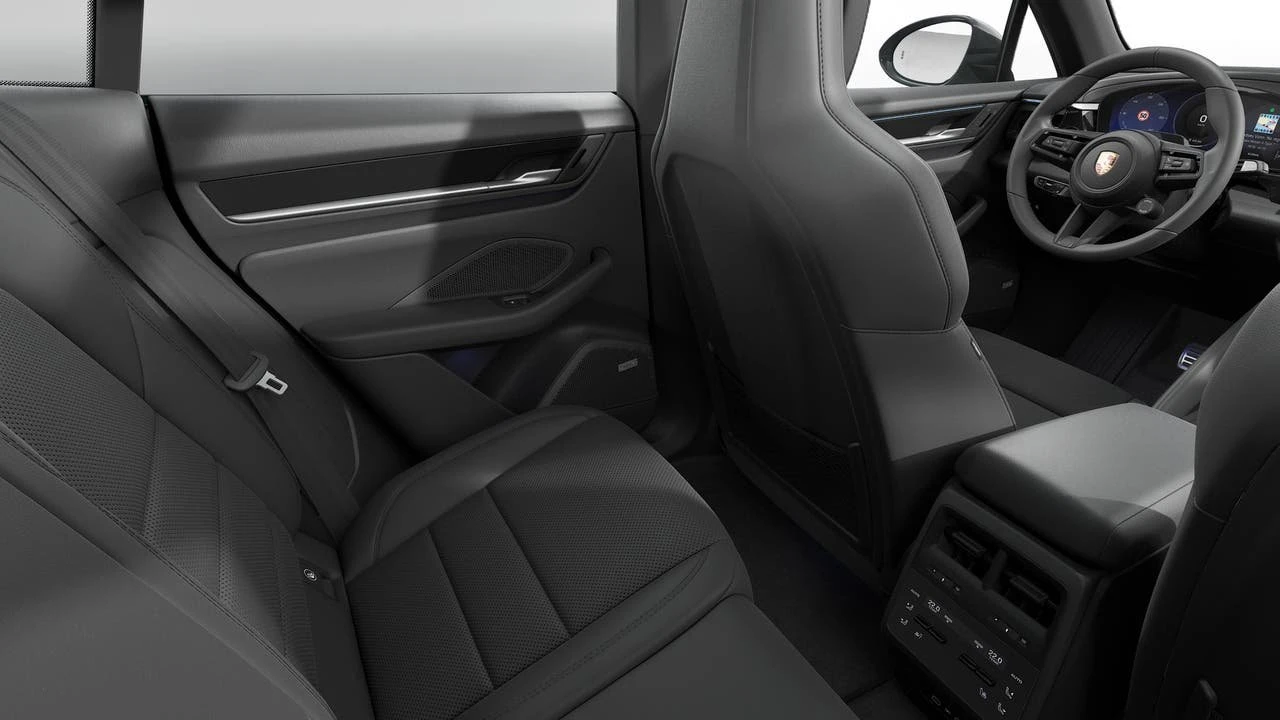 2026 Porsche Macan Electric - Image 14 of 14