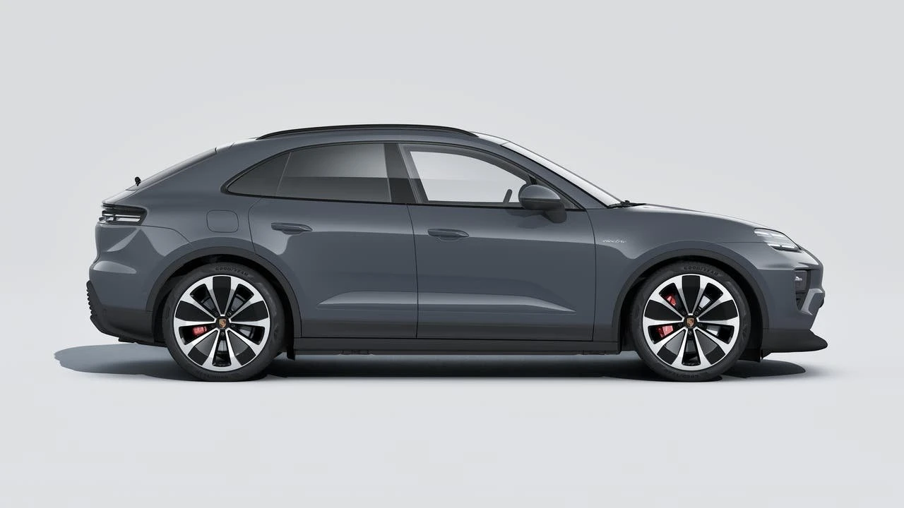 2026 Porsche Macan Electric - Image 6 of 14