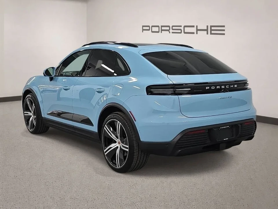2026 Porsche Macan Electric - Image 3 of 31