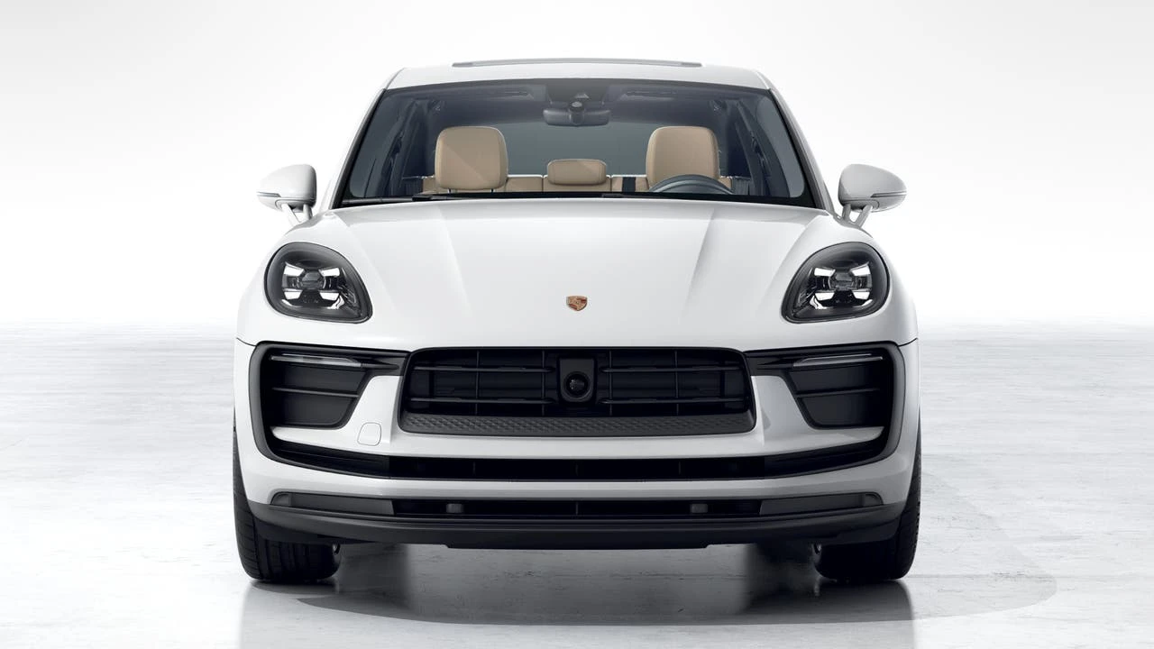 2026 Porsche Macan Electric - Image 8 of 10