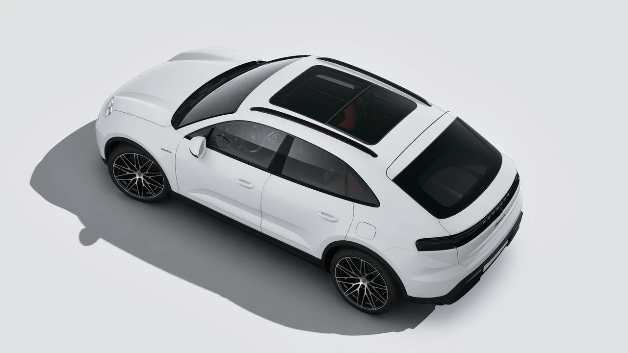 2026 Porsche Macan Electric - Image 4 of 14