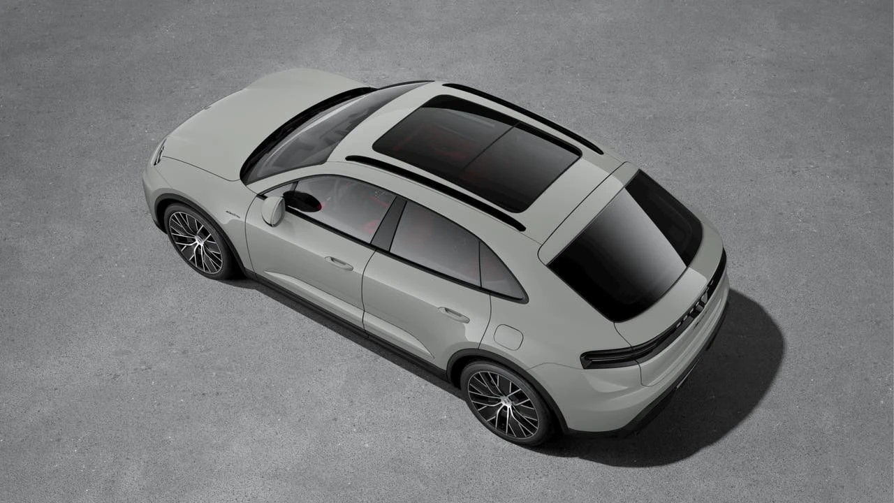 2026 Porsche Macan Electric - Image 4 of 10