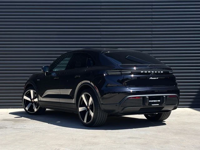2026 Porsche Macan Electric - Image 3 of 31