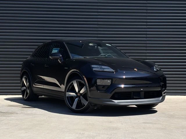 2026 Porsche Macan Electric - Image 9 of 31