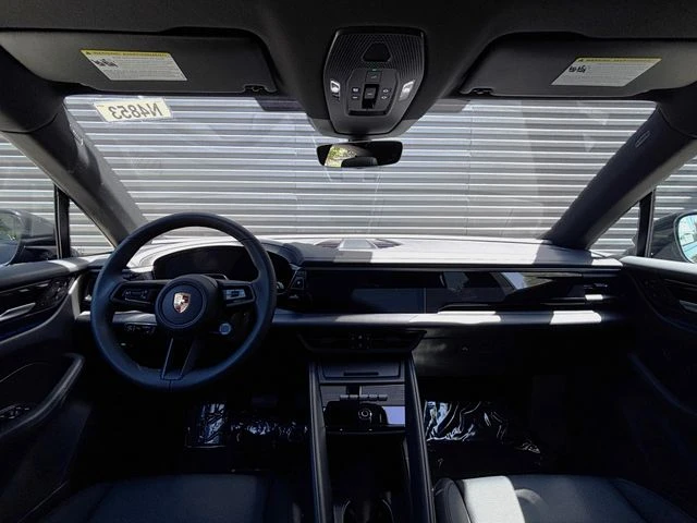 2026 Porsche Macan Electric - Image 13 of 31