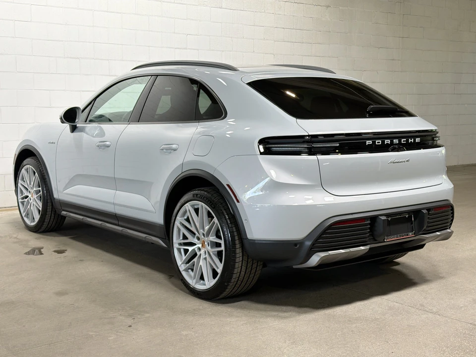 2026 Porsche Macan Electric - Image 3 of 31