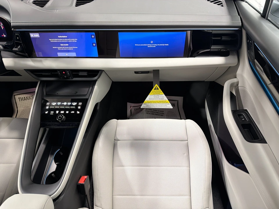 2026 Porsche Macan Electric - Image 19 of 31