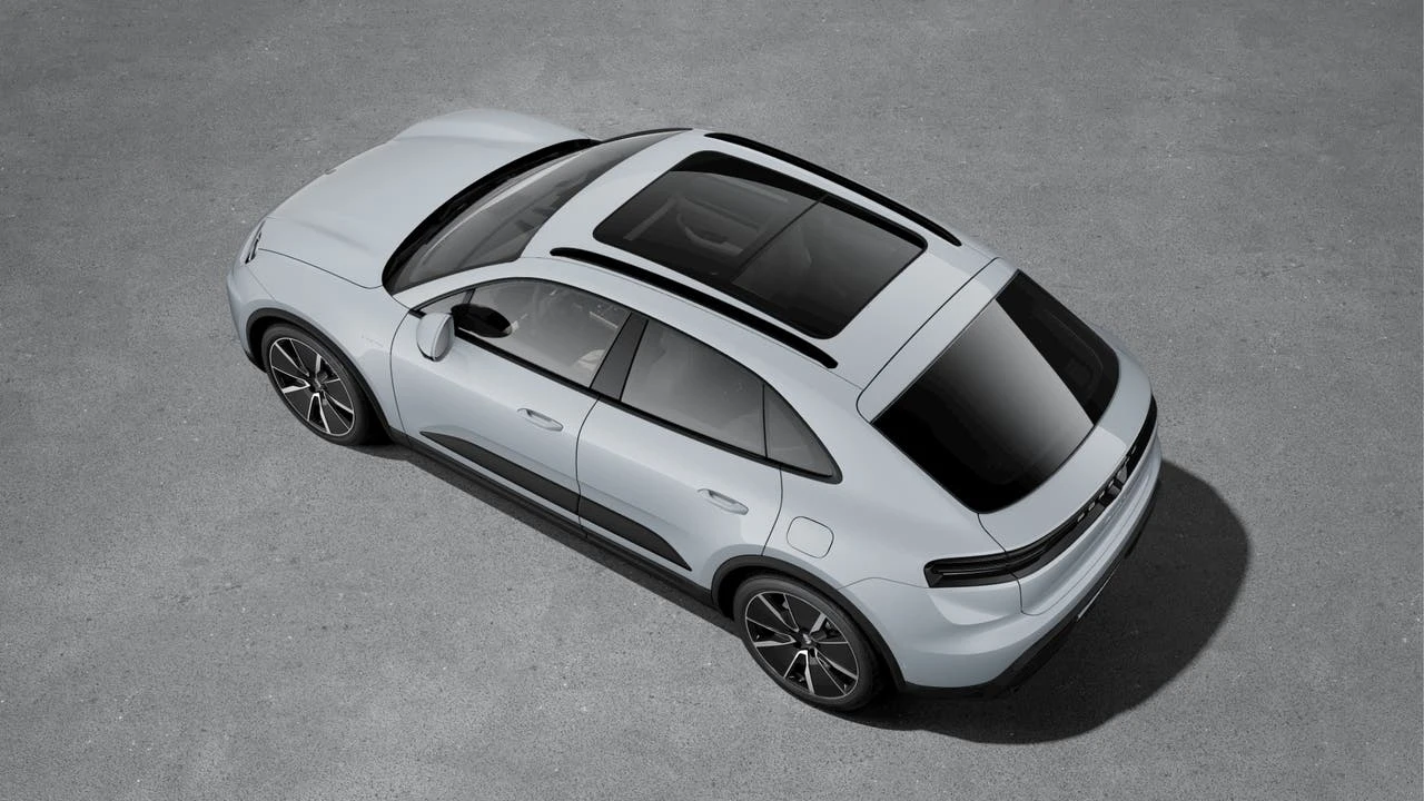 2026 Porsche Macan Electric - Image 4 of 10