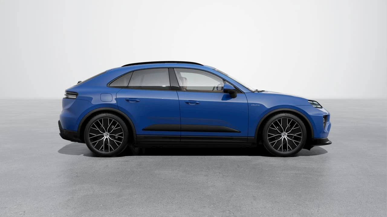 2026 Porsche Macan Electric - Image 6 of 10