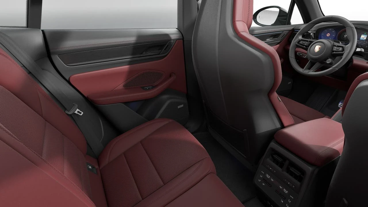 2026 Porsche Macan Electric - Image 14 of 14