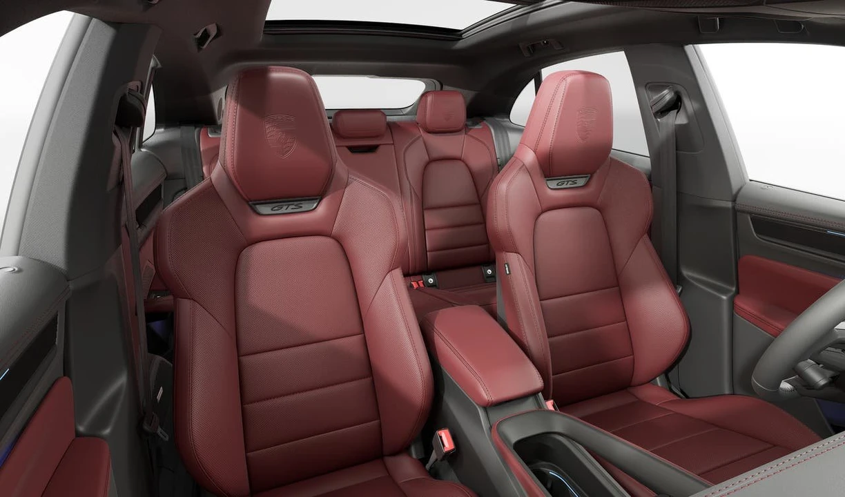 2026 Porsche Macan Electric - Image 12 of 14