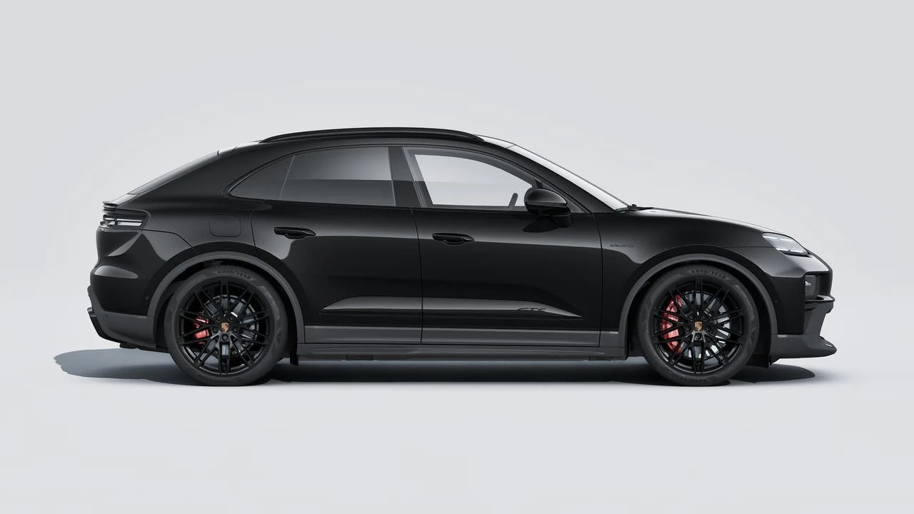 2026 Porsche Macan Electric - Image 6 of 14