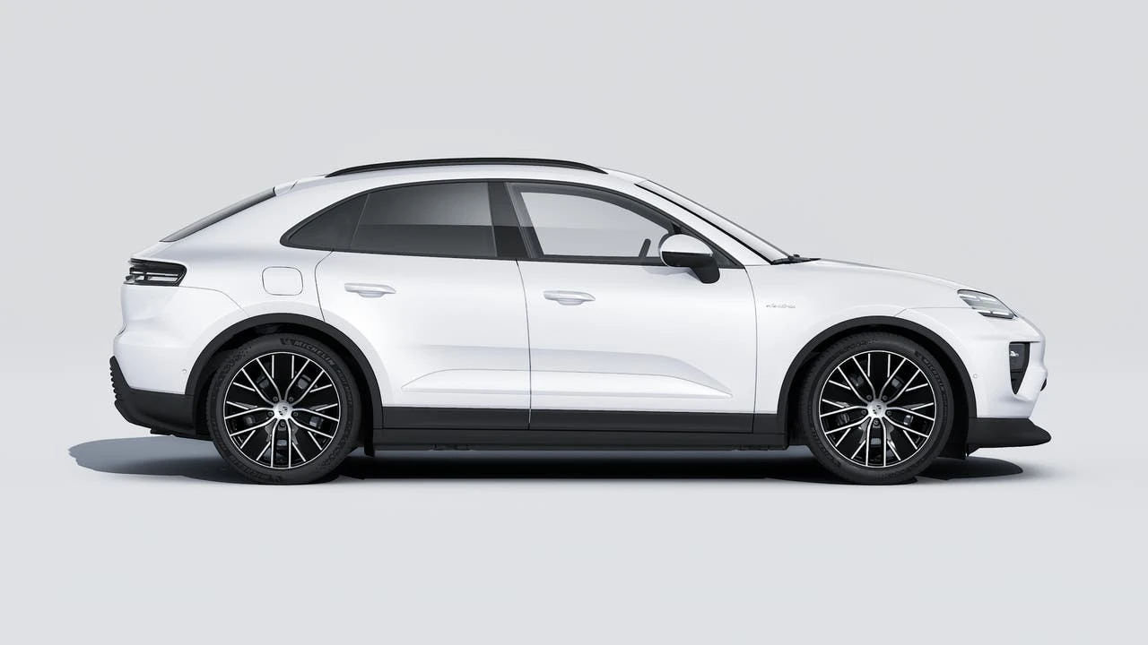 2026 Porsche Macan Electric - Image 6 of 14