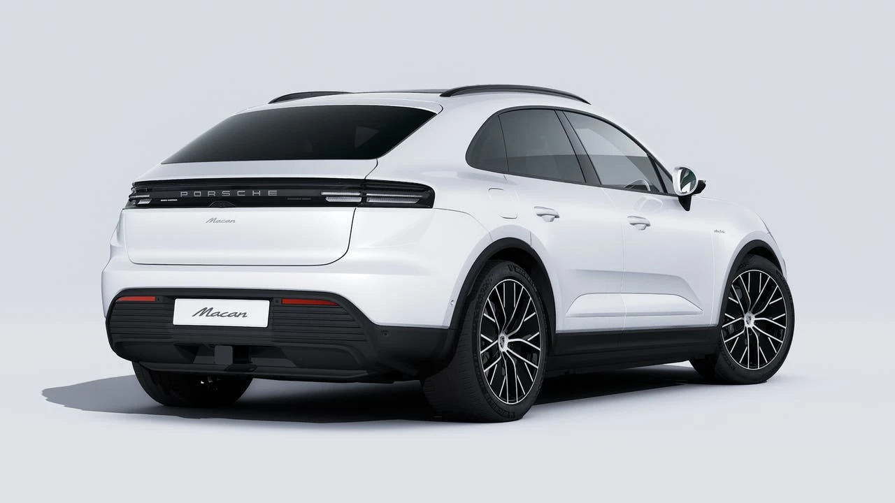2026 Porsche Macan Electric - Image 9 of 14