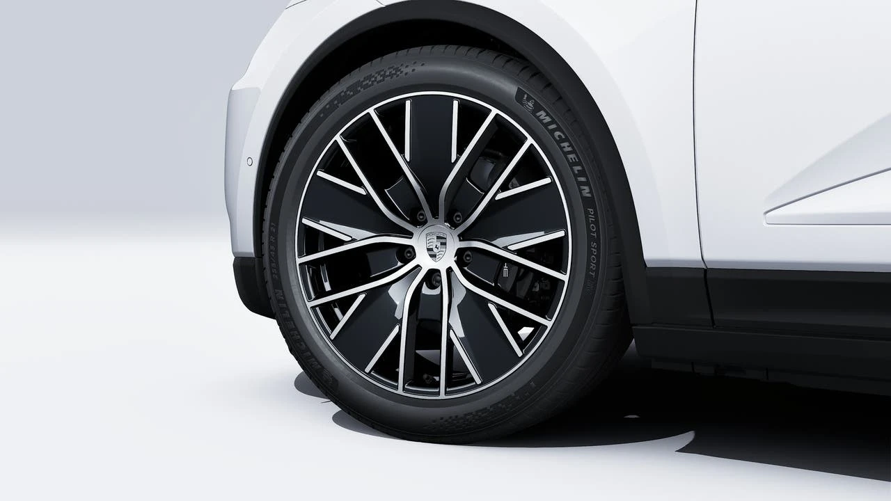 2026 Porsche Macan Electric - Image 10 of 14