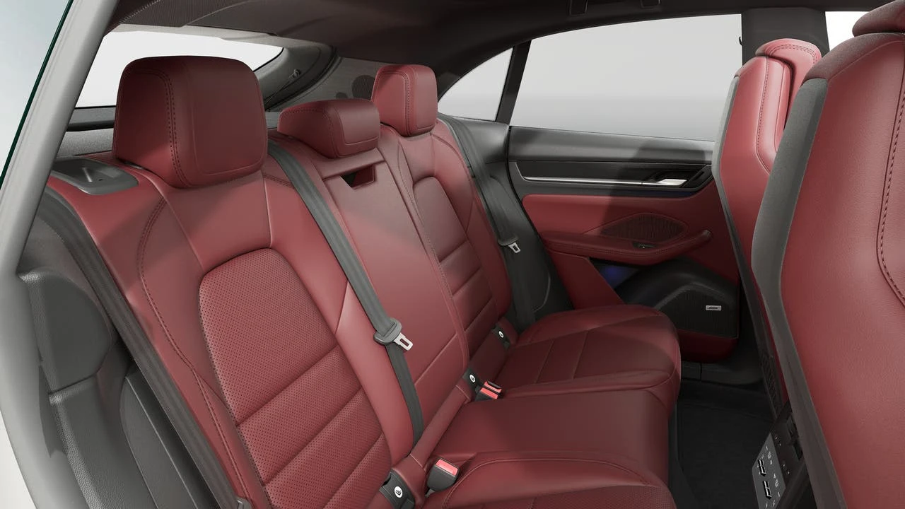 2026 Porsche Macan Electric - Image 13 of 14