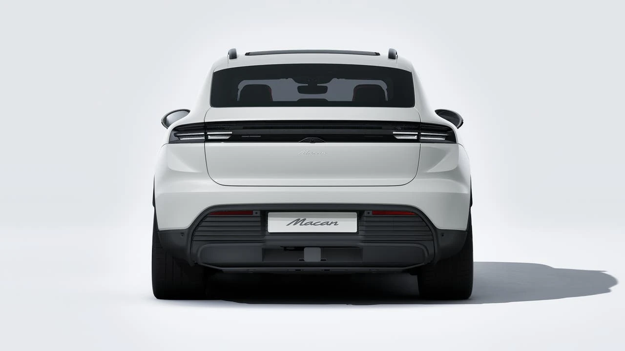 2026 Porsche Macan Electric - Image 7 of 14